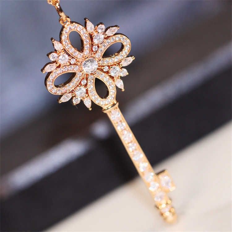 Rose Gold Snow Flower Key Necklace-925