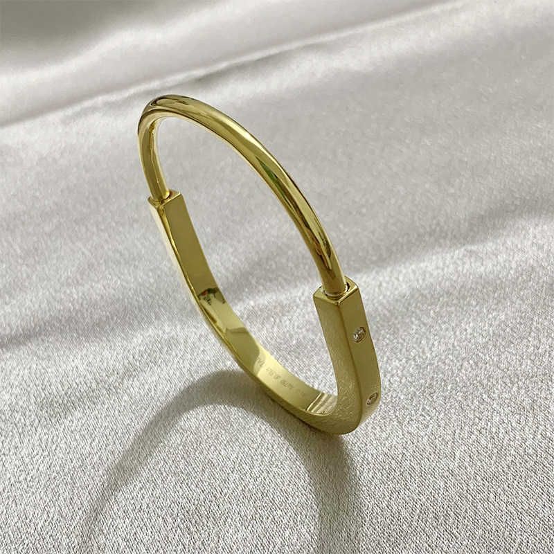 Lock Diamond Bracelet Gold (intermedia
