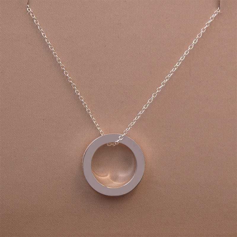 Collier Cercle T home