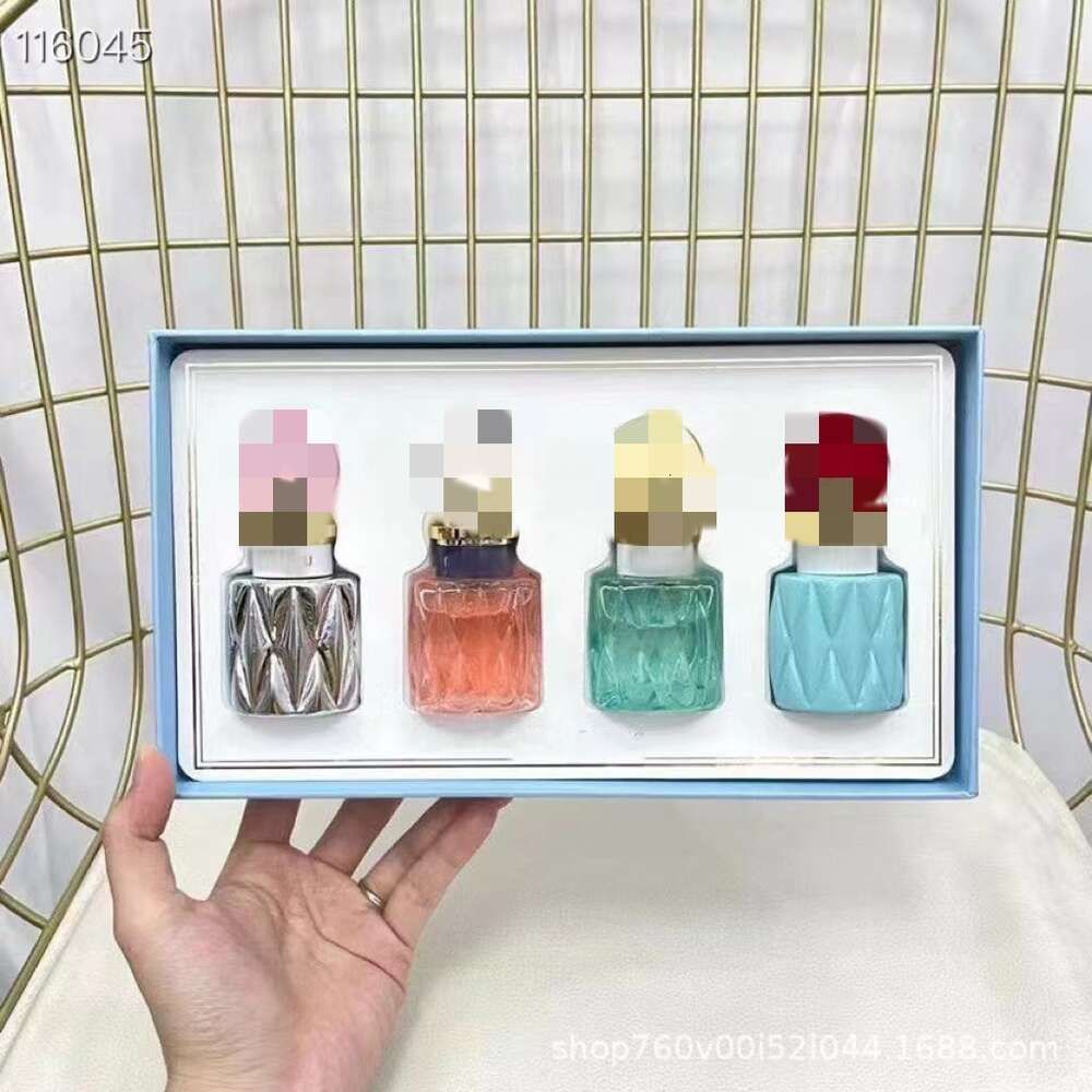 Wonderful perfume 4-piece set