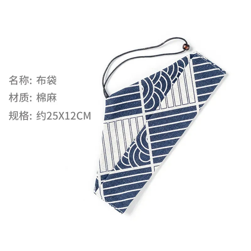 Blue and white bag1