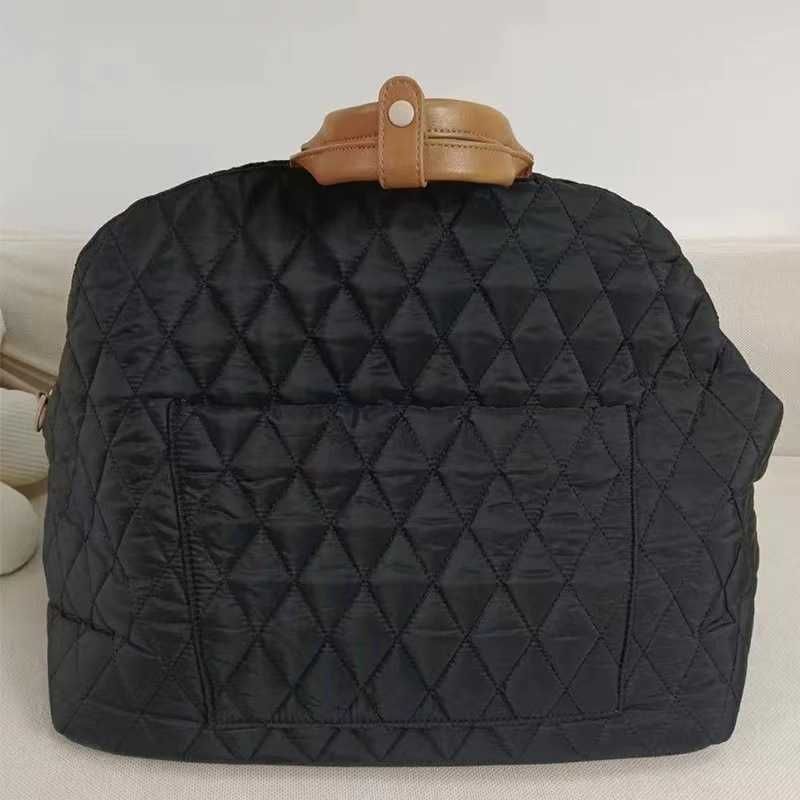 Black 57 x 48 x 34 (l)