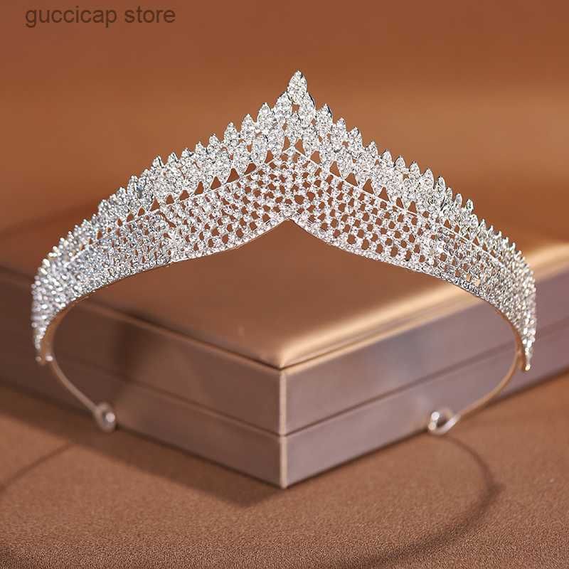 Ts-0126-b-Tiaras