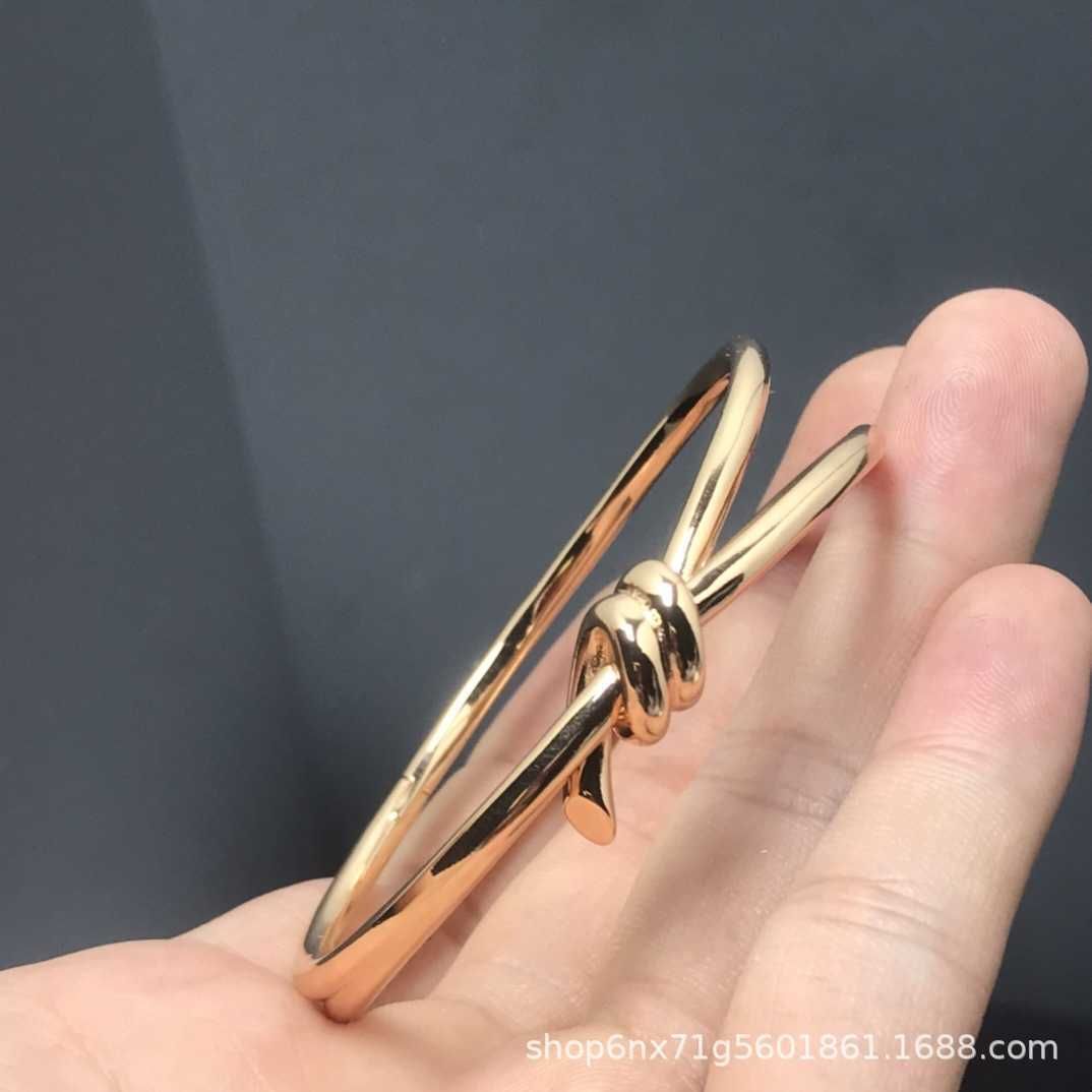 Smooth Rose Gold