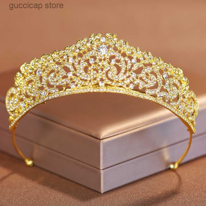 Ts-0018-b-Tiaras