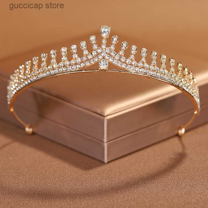 Ts-0062-f-Tiaras