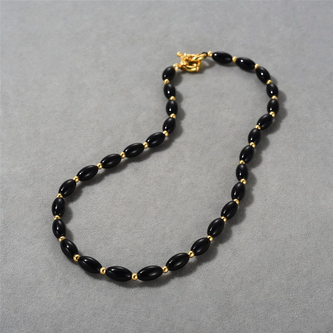 Un collier d'or