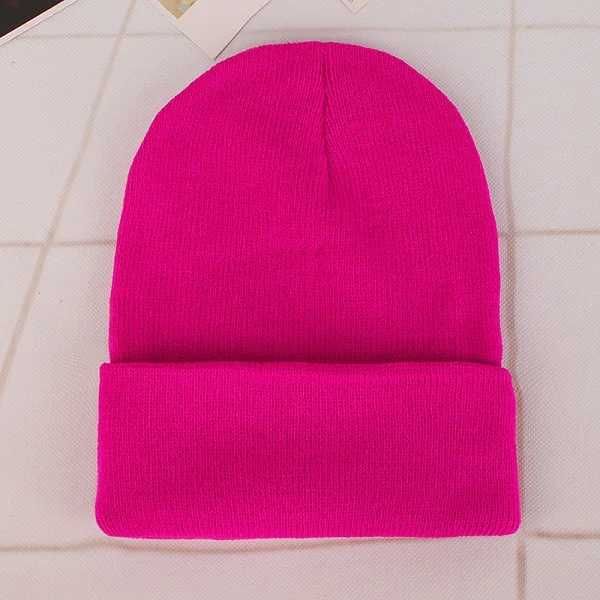 Rose Red Beanie.-fri storlek (55-60 cm)