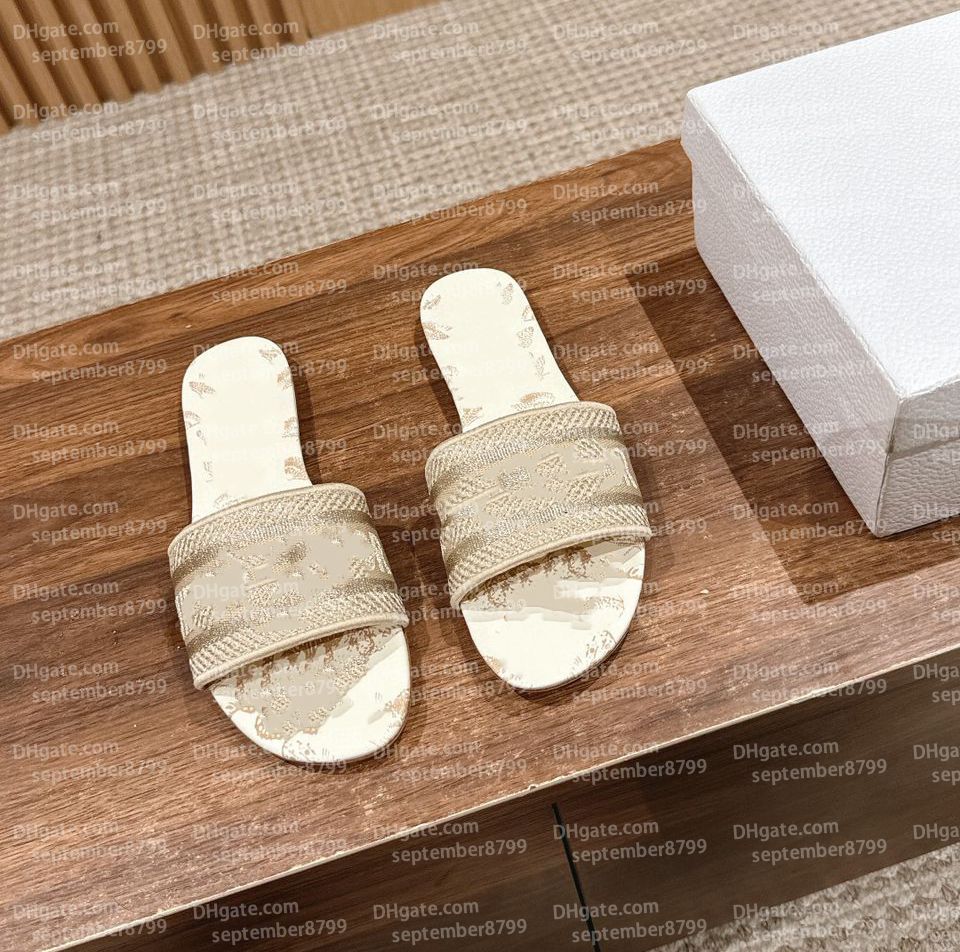 Sandal