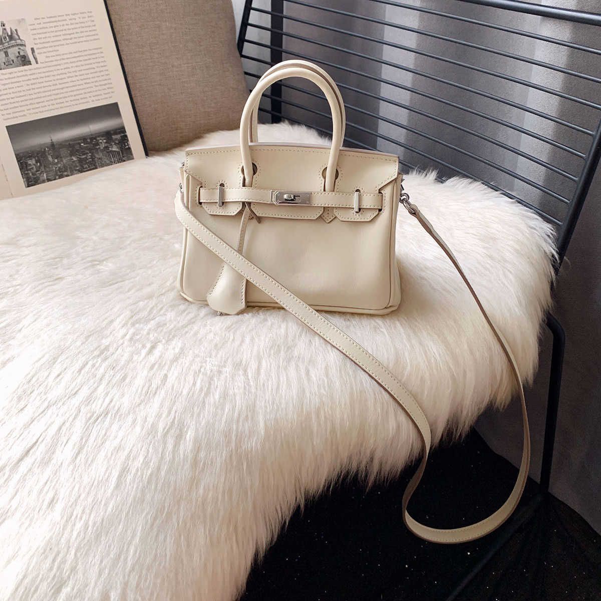 Plain Platinum Bag 20cm White Silver