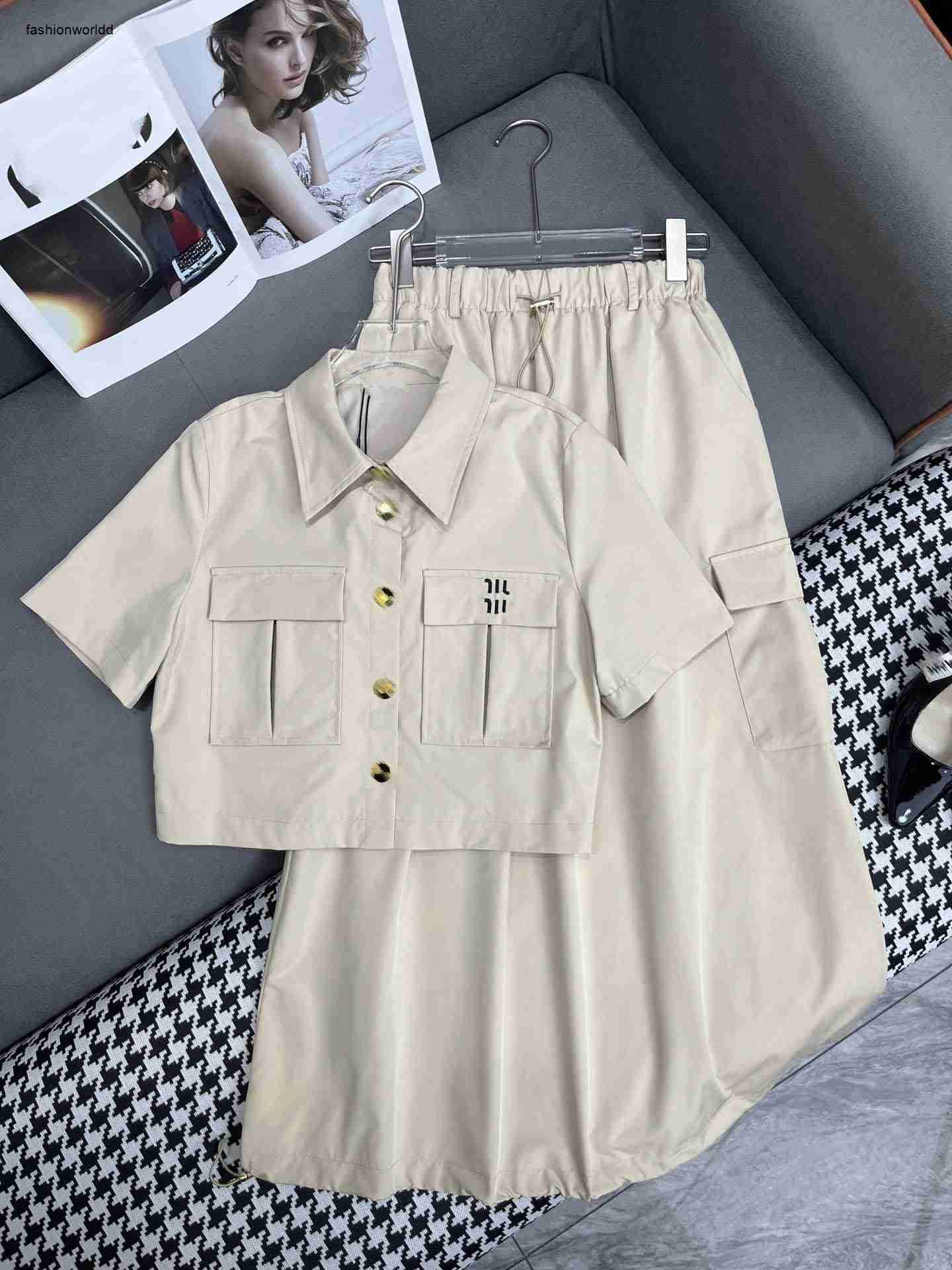 #9-khaki skirt set