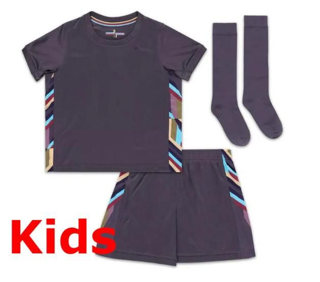 Kids 24 25 Away with socks