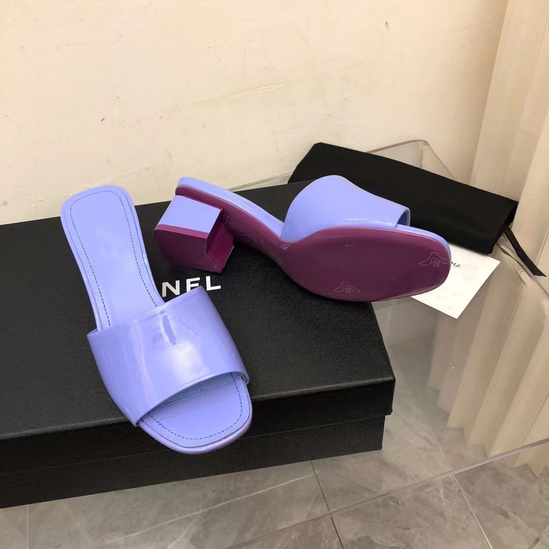 Light purple--4.5 cm heel