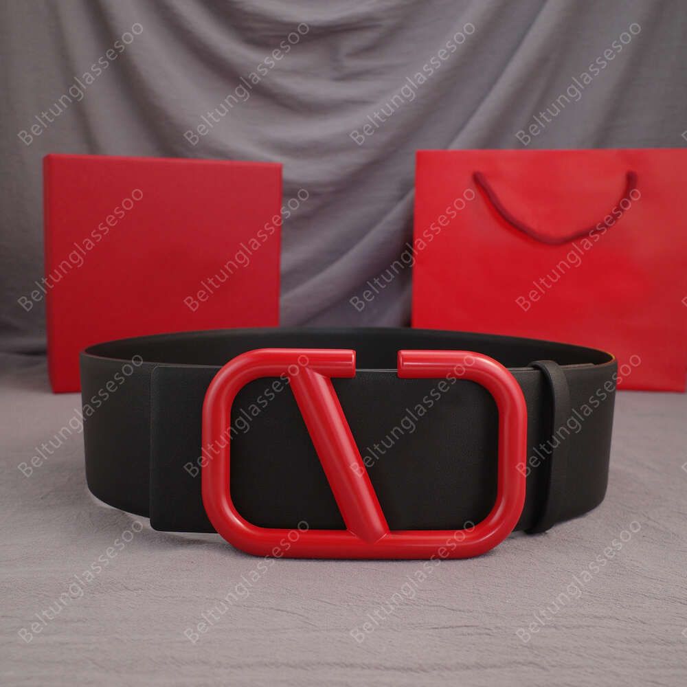 Black_red buckle