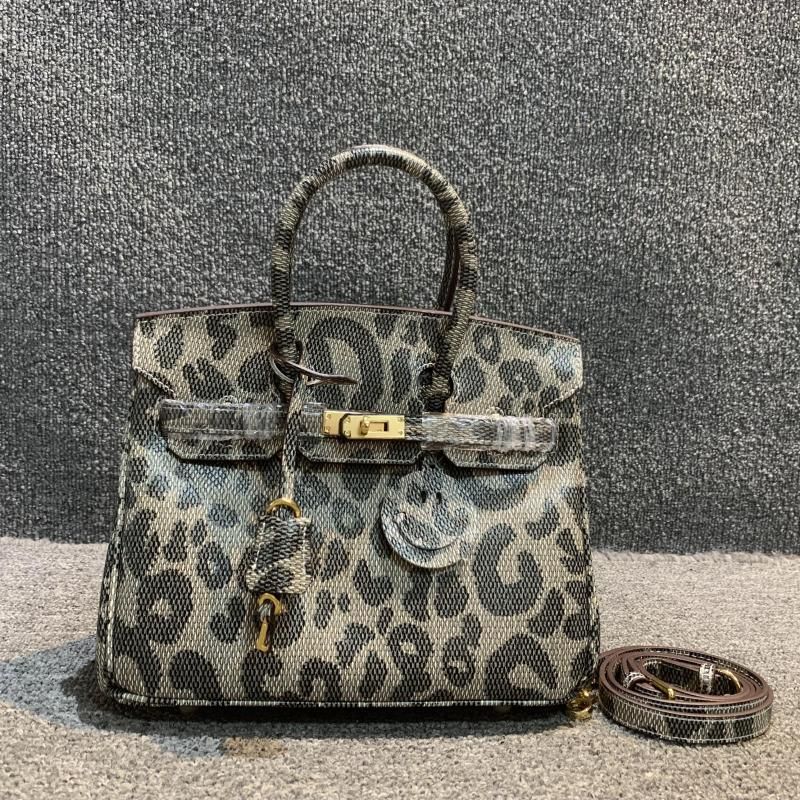 25CMblack leopard print