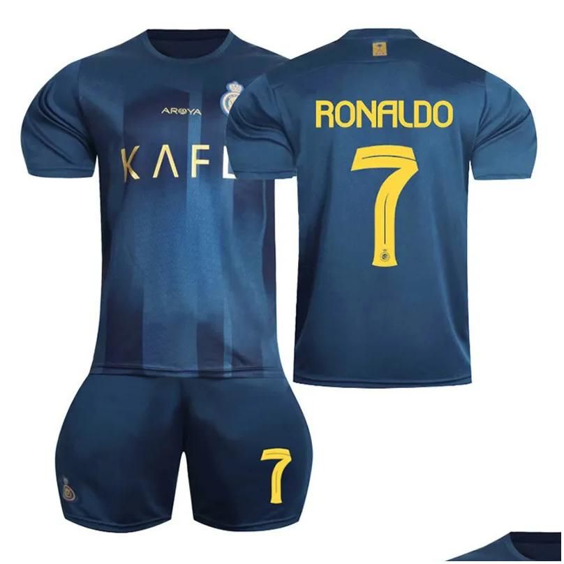 7 Ronaldo (Extérieur 1)