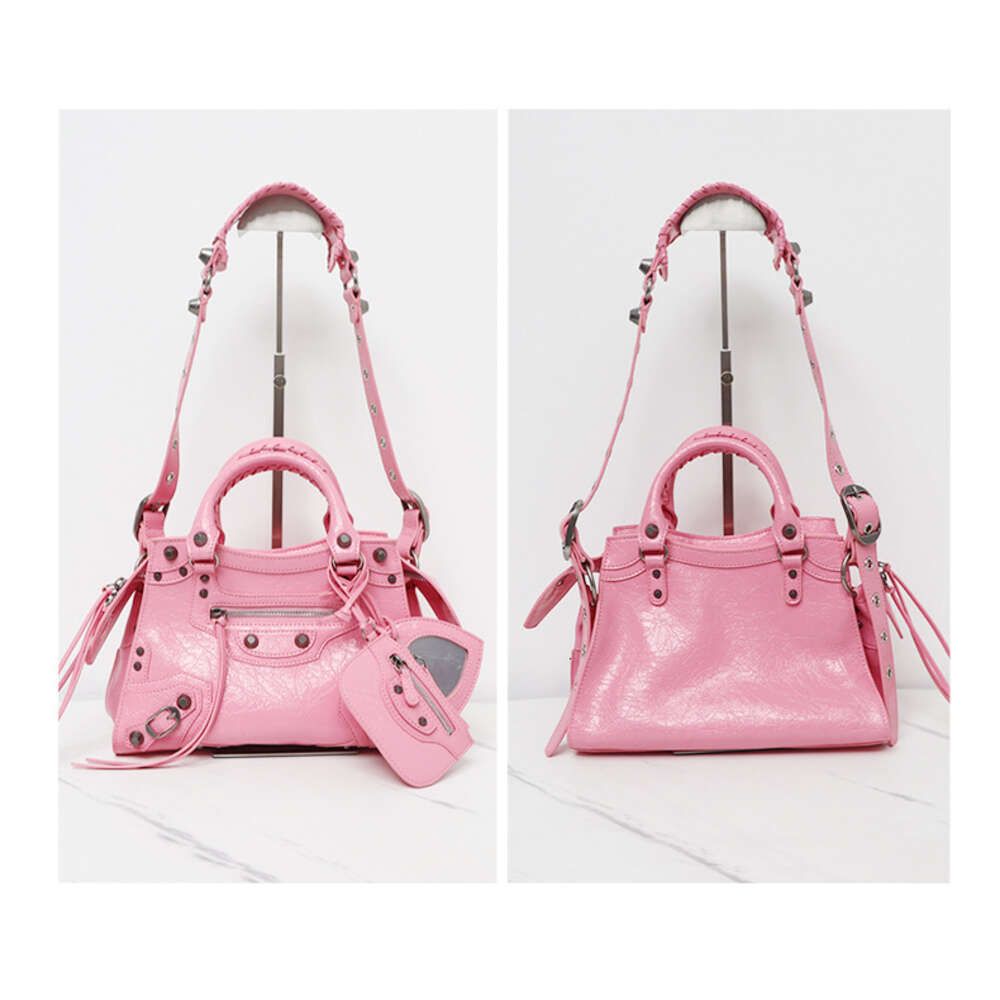 Pink Small 26cm