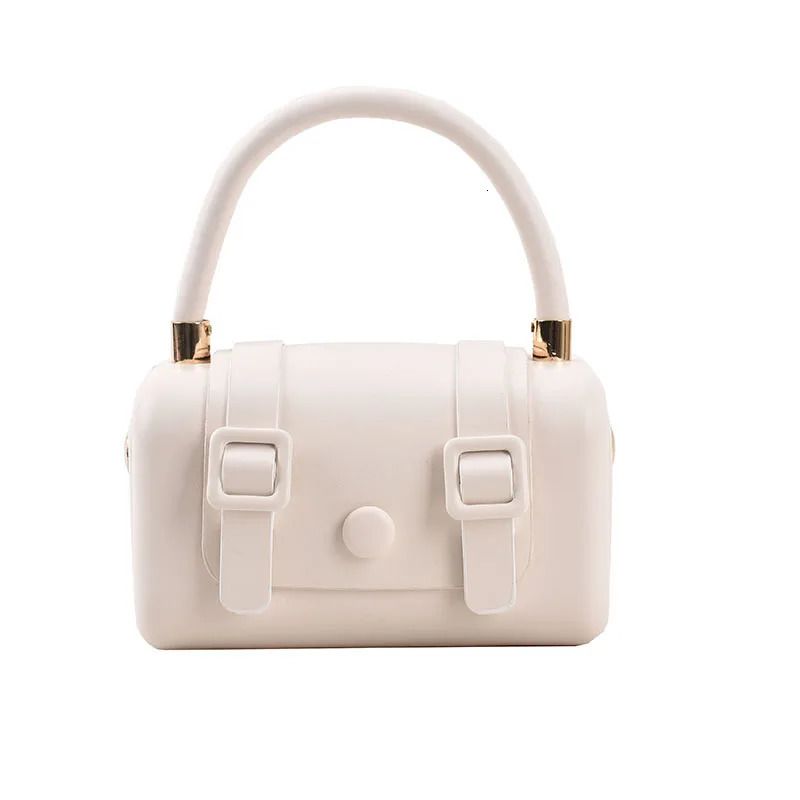 White Handbag_5