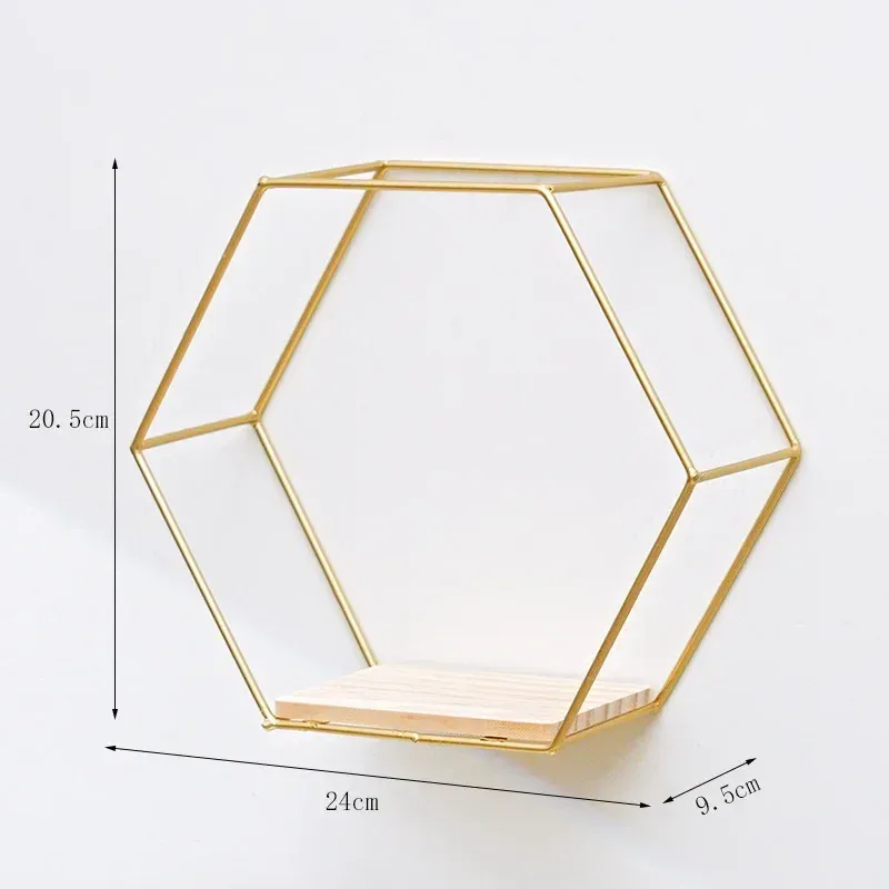 Hexagon M الذهب