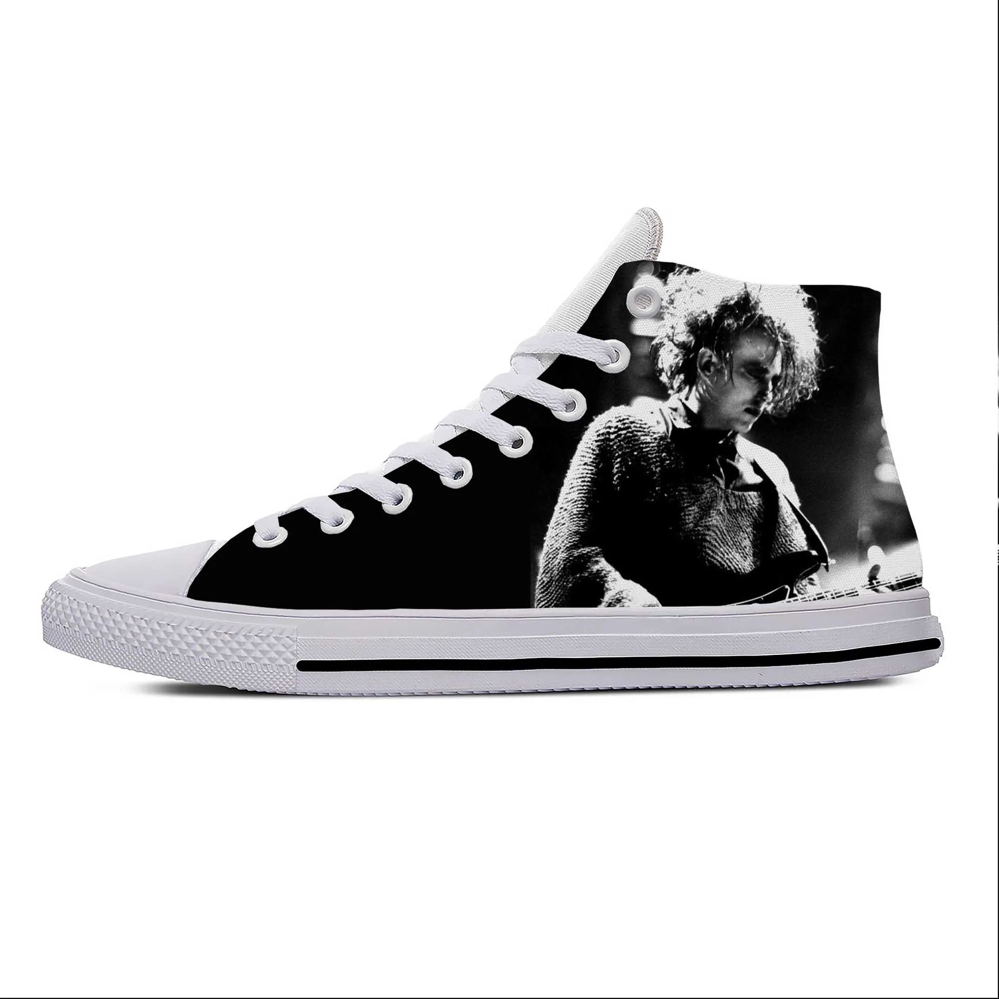 色：Robert Smith13Shoeサイズ：4