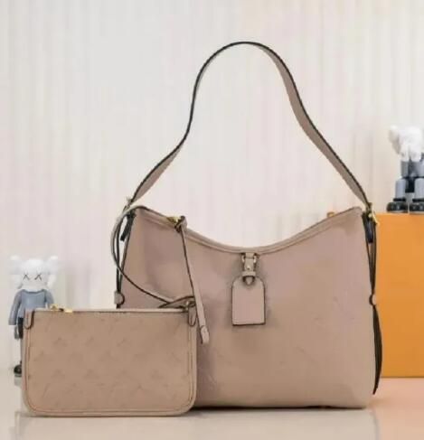 Khaki Embossed Size:29*24*12cm