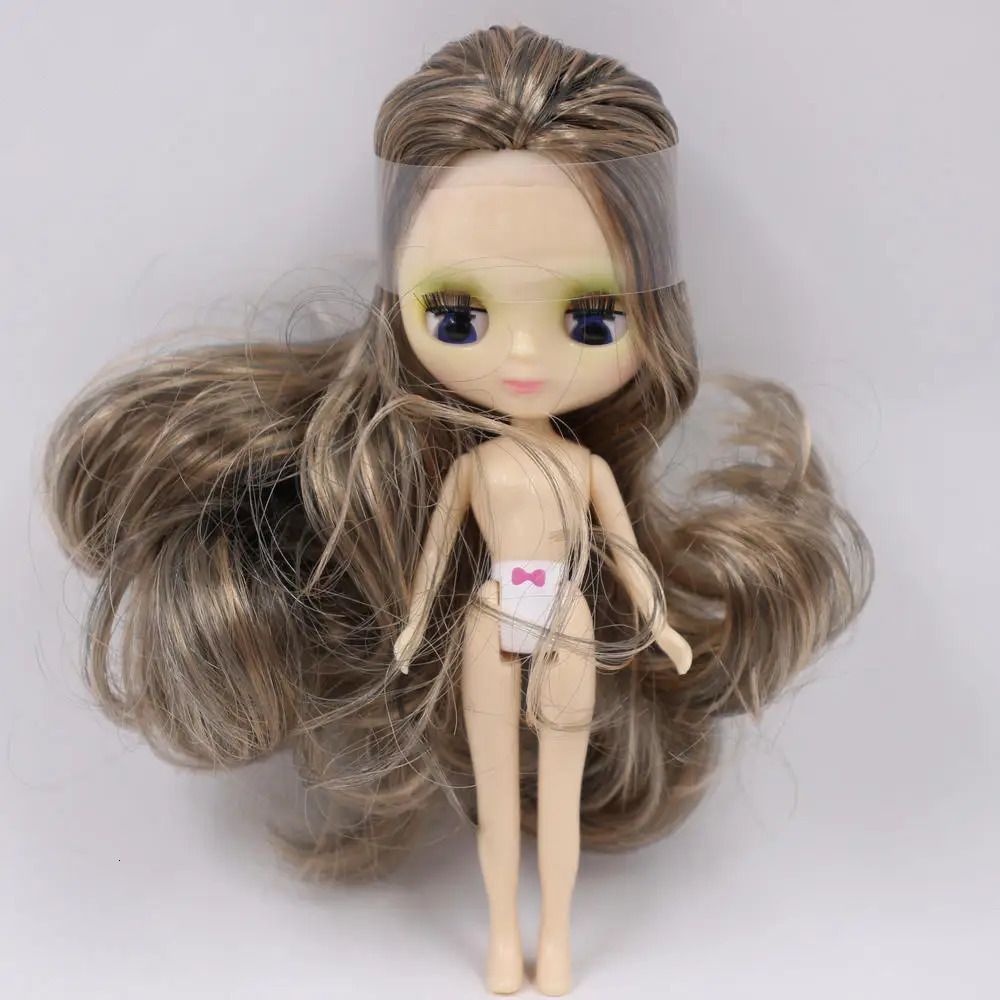 Nude Doll17.