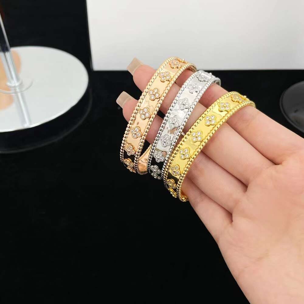 Gold-Bracelet-17cm