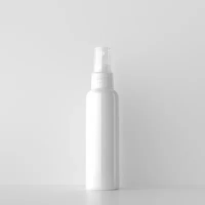 Weiße 60-ml-Plastikflasche, klar