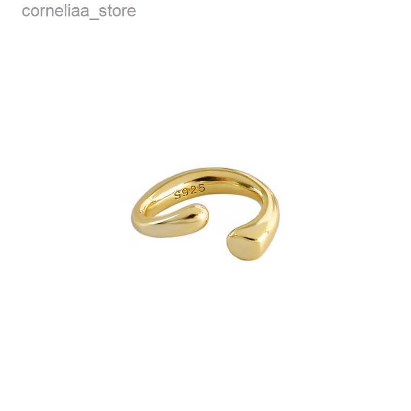 18k Gold Single