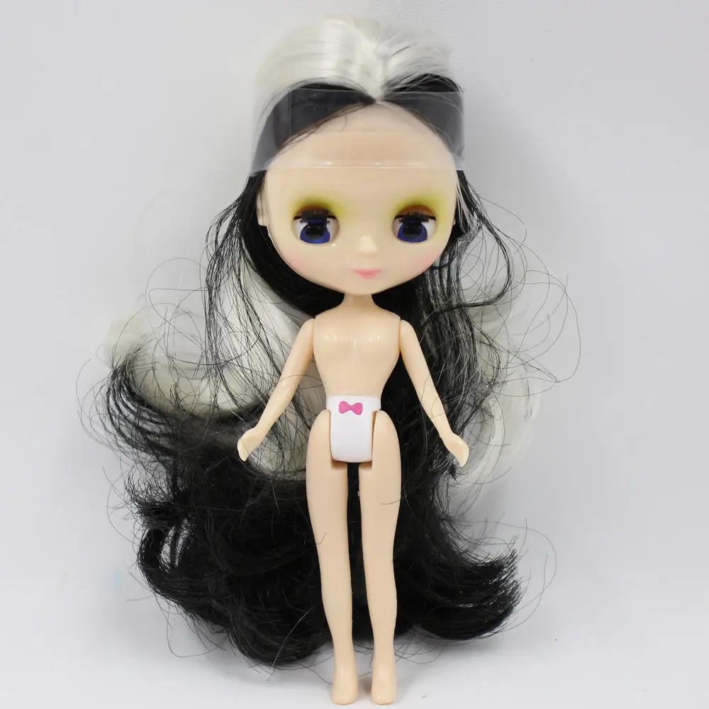 Nude Doll13.