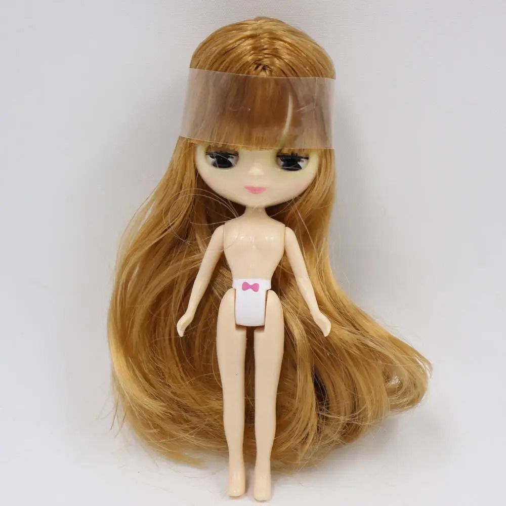 Çıplak Doll12