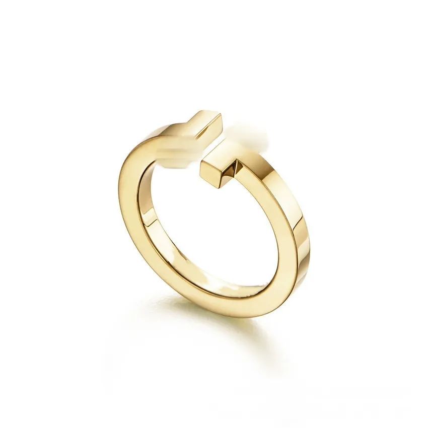 Gold-Square ring