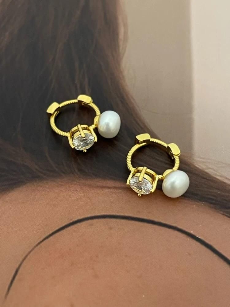 1 pair earring