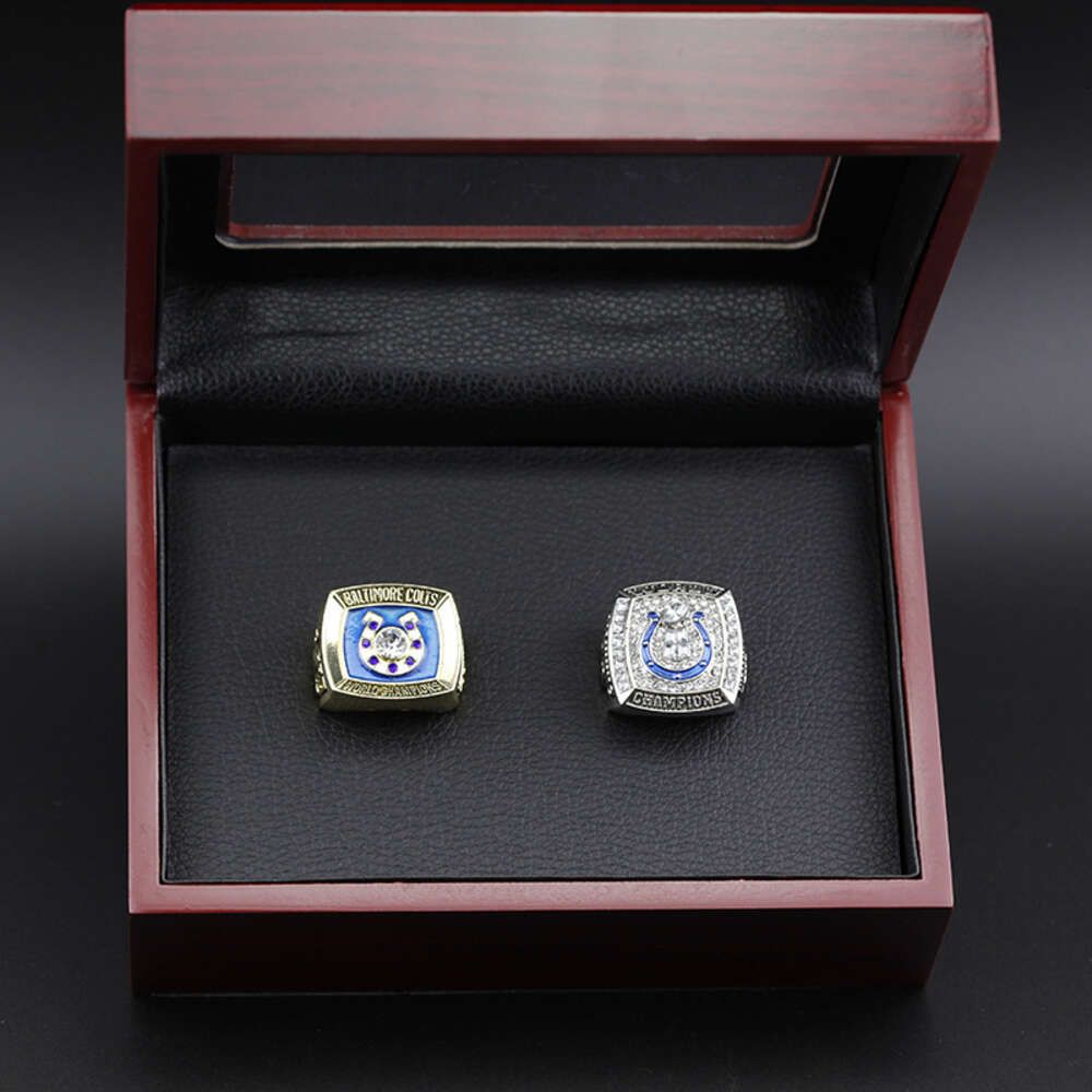 2 Rings + Wooden Box