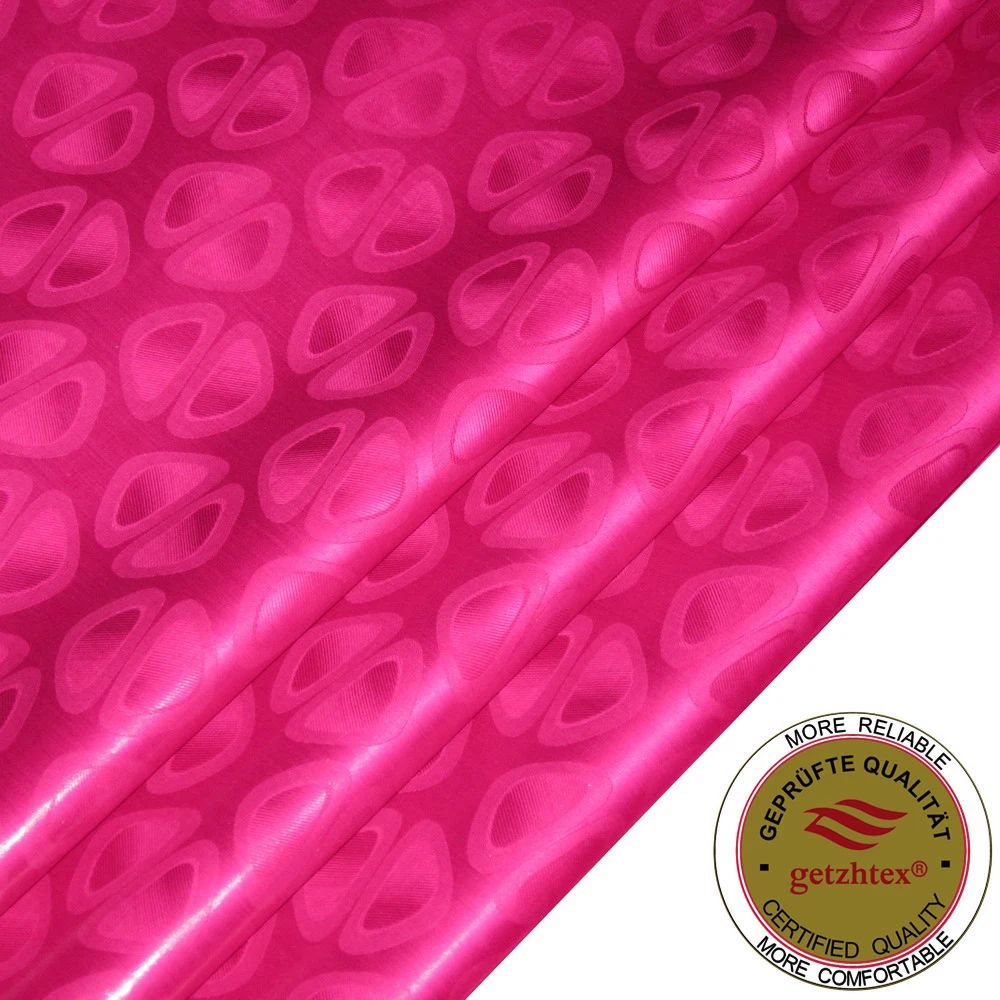 Couleur : rose fuchsia. Taille : 10 m.