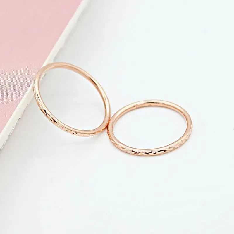 Adjustable ring