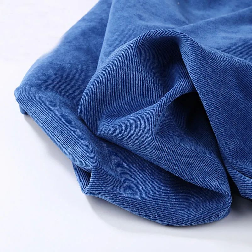 Couleur : 6 bleu royal. Taille : 0,5 m x 1,5 m.