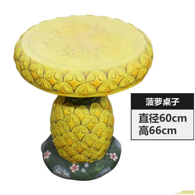 Pineapple Table