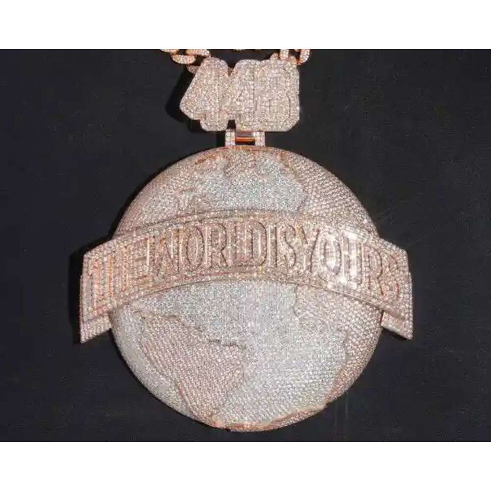 Pendentif de 2,5 pouces uniquement (834634)