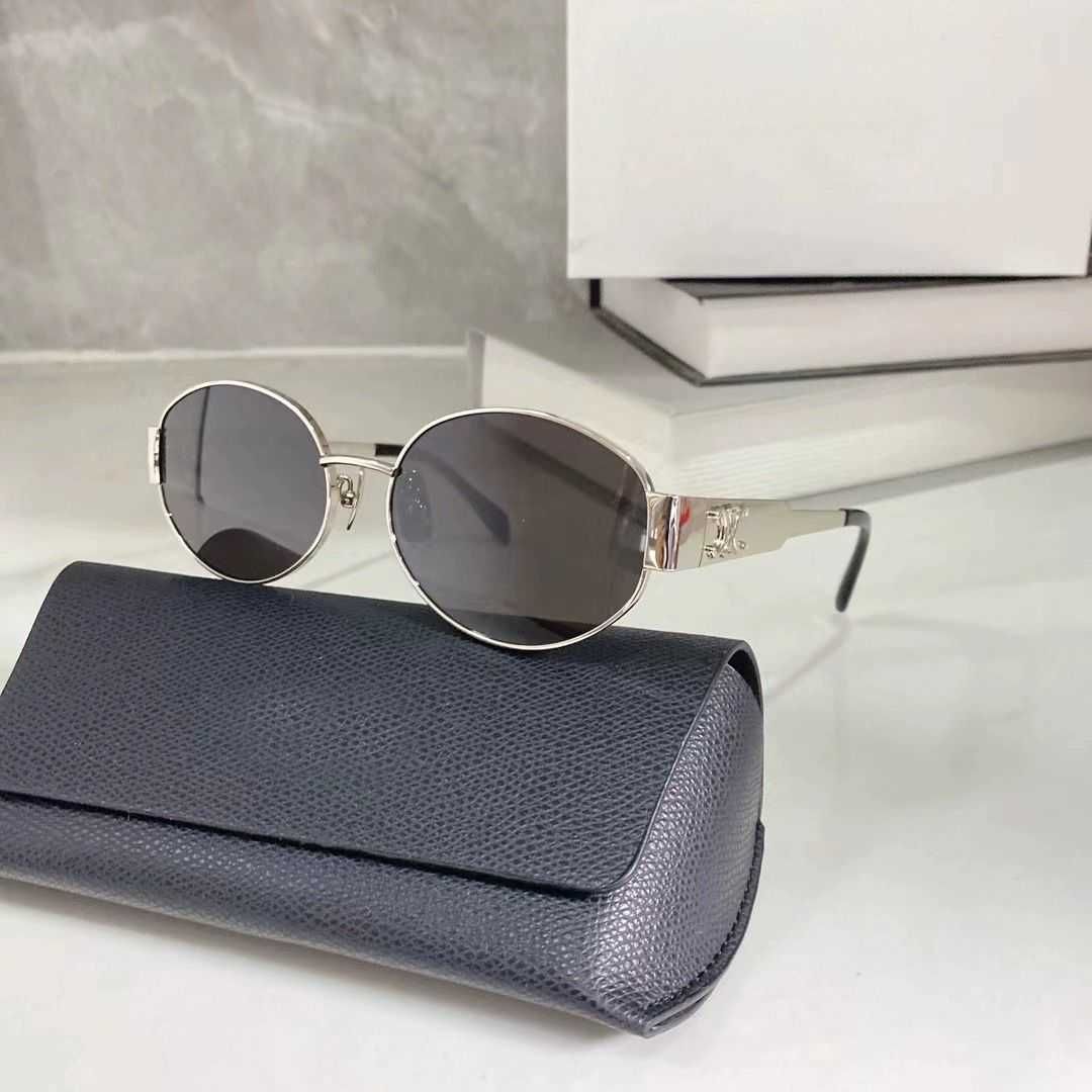 Silver Frame Grey