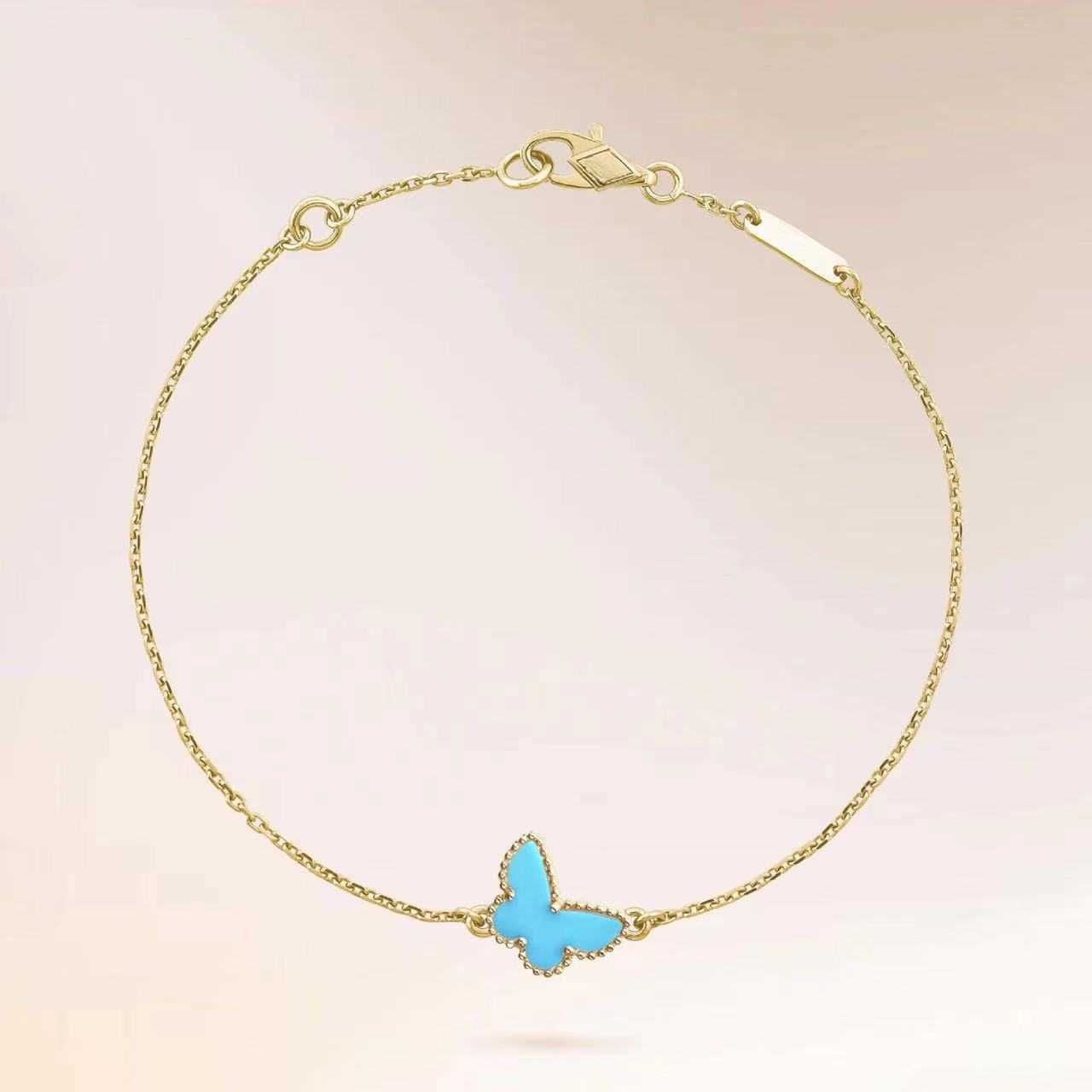 4-Collier