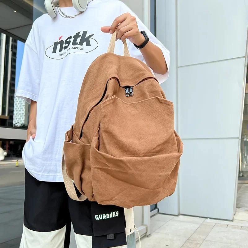 Mörk kaki