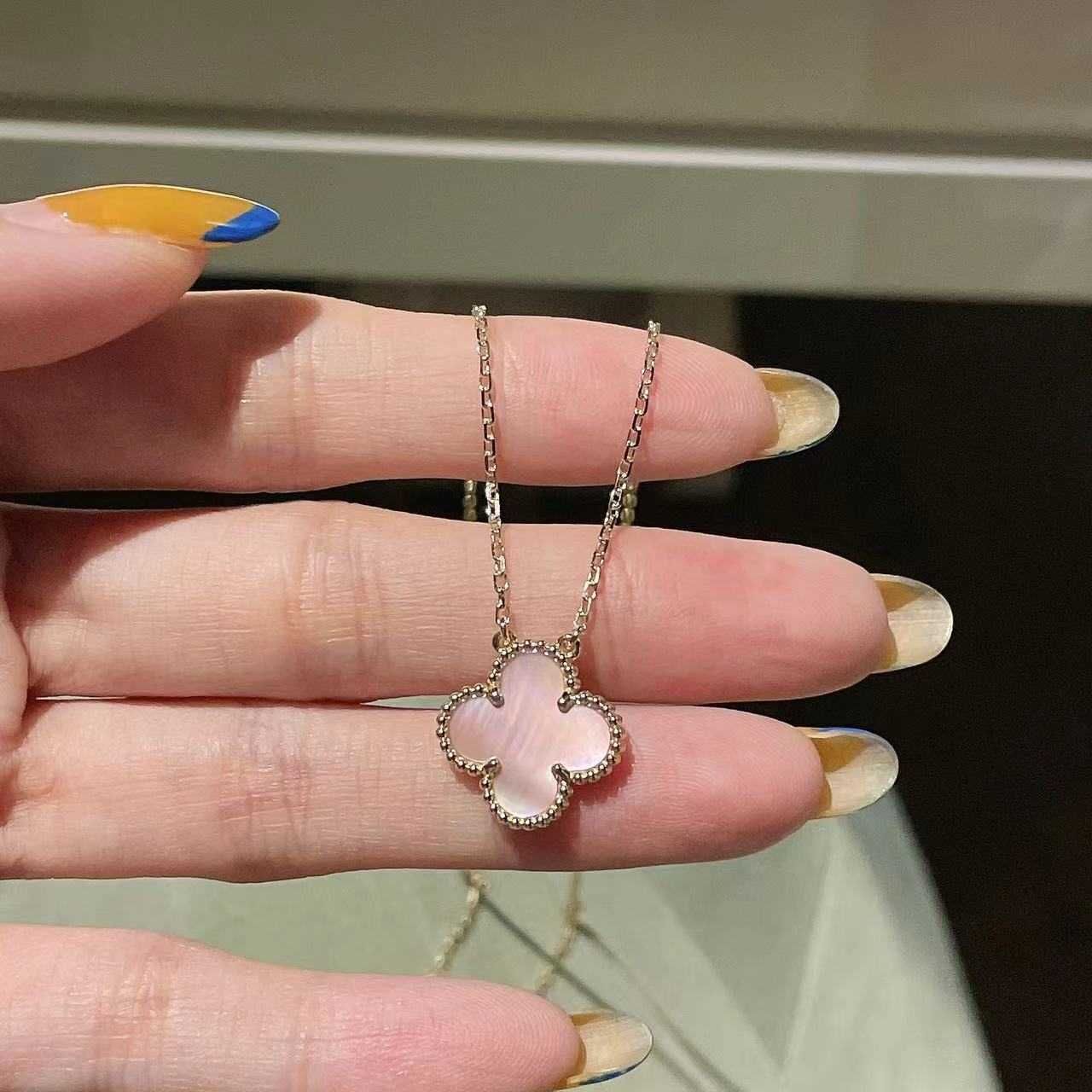 Rose Gold-Single Flower Necklace