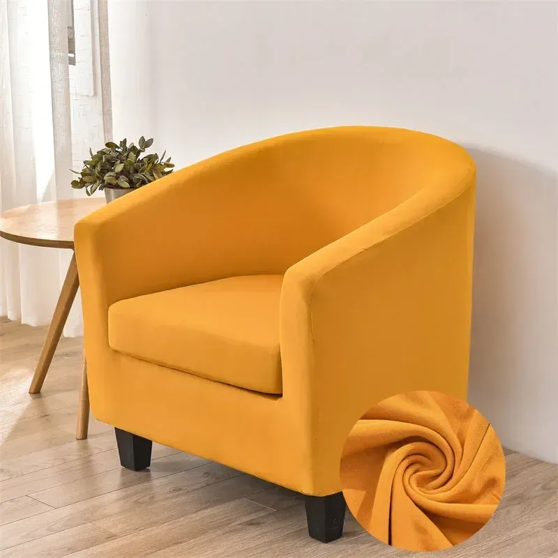 Złota sofa