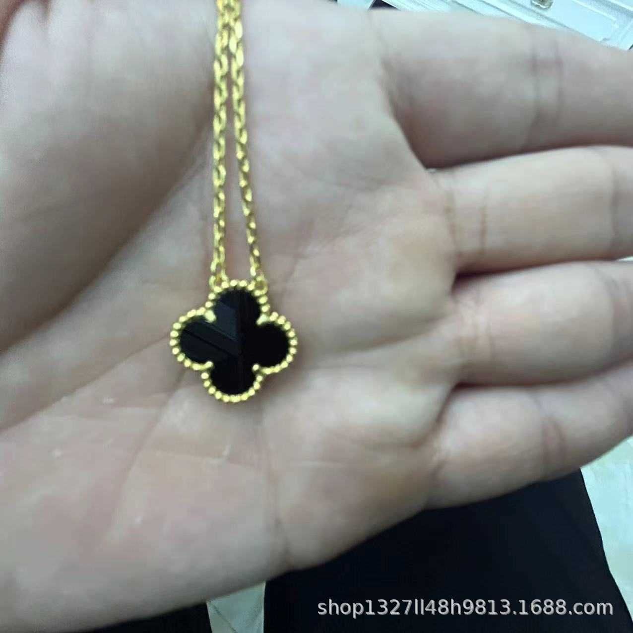 Black Agate Gold