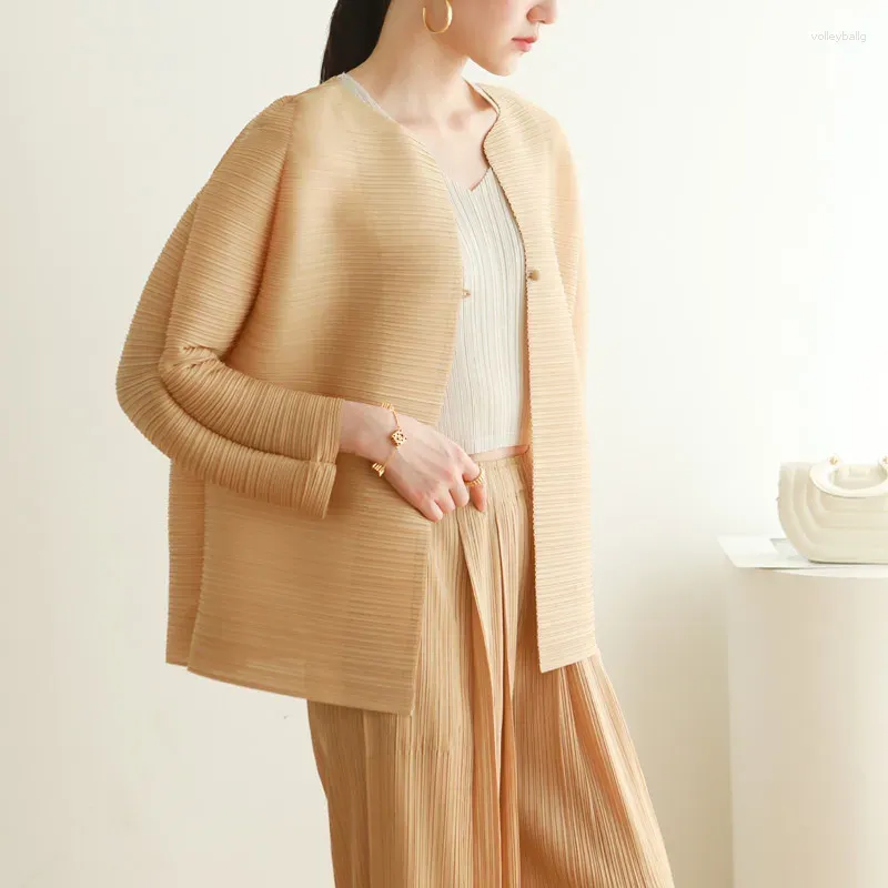 Beige yellow coat