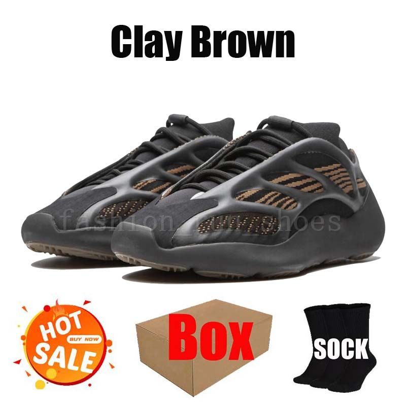 #4 Clay Brown