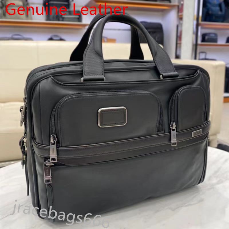 Briefcase Leather-02