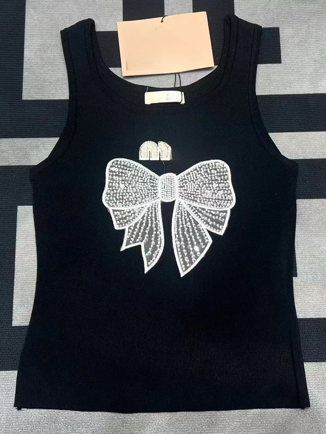 #2Butterfly-black