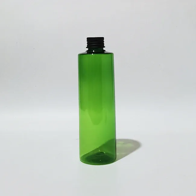 Bottiglia di plastica verde nera da 250 ml